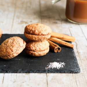 Macarons à l'Ancienne - Parfum Caramel Fleur de Sel de Camargue